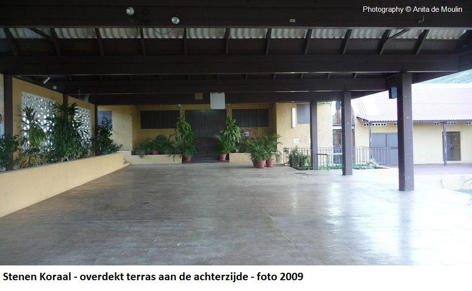 17. Stenen Koraal overdekt terras 2009